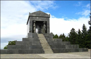 Monument to the Unknown Hero